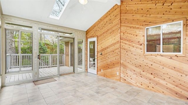 442 W Delhi Road, Ann Arbor, MI 48103