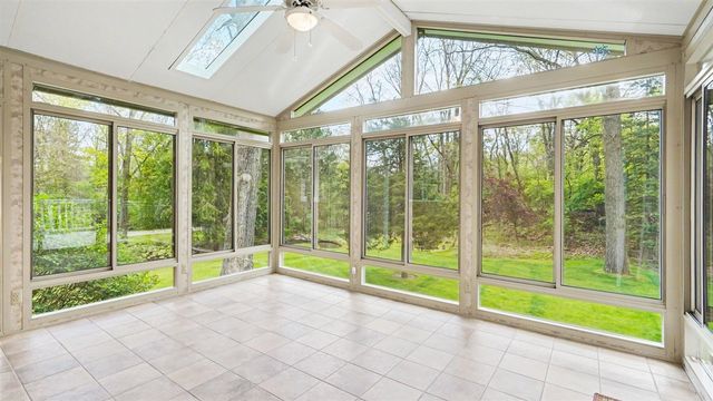 442 W Delhi Road, Ann Arbor, MI 48103