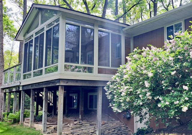 442 W Delhi Road, Ann Arbor, MI 48103