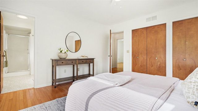 442 W Delhi Road, Ann Arbor, MI 48103