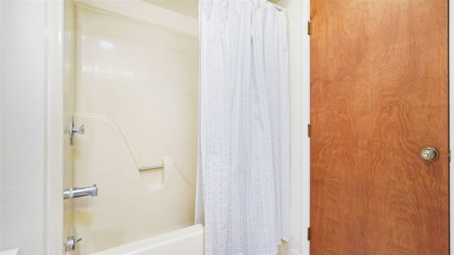 442 W Delhi Road, Ann Arbor, MI 48103