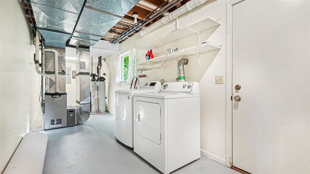 442 W Delhi Road, Ann Arbor, MI 48103
