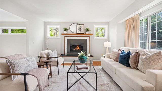442 W Delhi Road, Ann Arbor, MI 48103