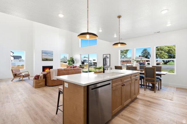 3032 W SOLACE ST, Syracuse, UT 84075