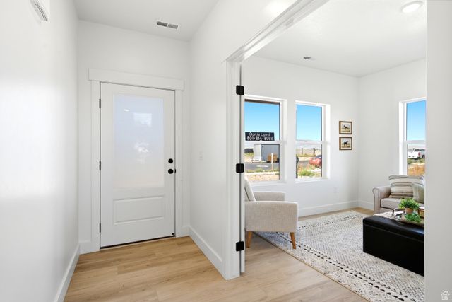 3032 W SOLACE ST, Syracuse, UT 84075