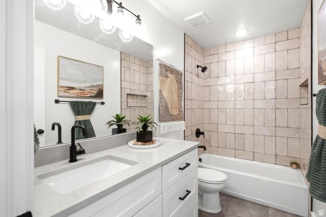 3032 W SOLACE ST, Syracuse, UT 84075