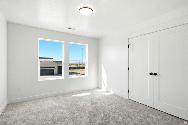 3032 W SOLACE ST, Syracuse, UT 84075