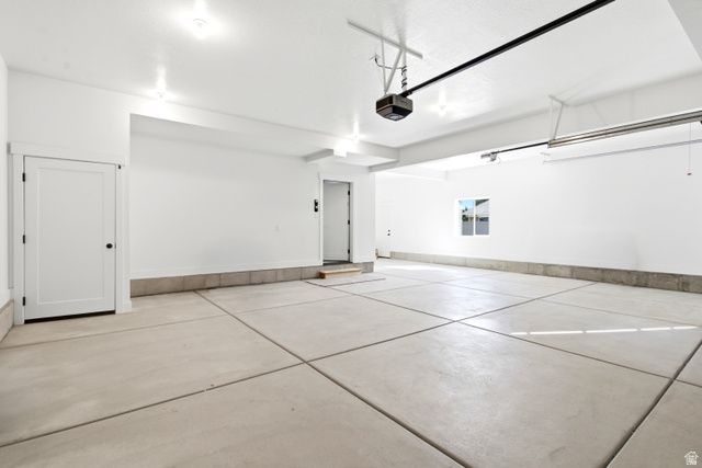 3032 W SOLACE ST, Syracuse, UT 84075