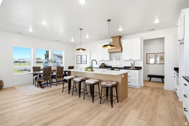 3032 W SOLACE ST, Syracuse, UT 84075