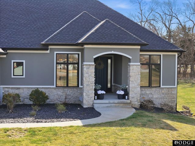 1211 W Dolores Court, Lincoln, NE 68523