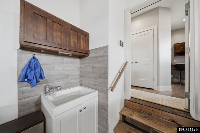 1211 W Dolores Court, Lincoln, NE 68523