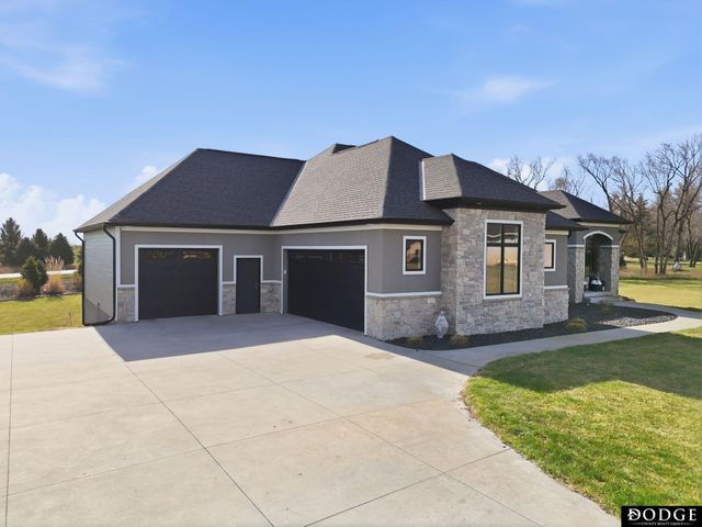 1211 W Dolores Court, Lincoln, NE 68523