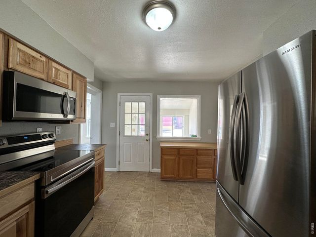 446 E 4th St, Loveland, CO 80537