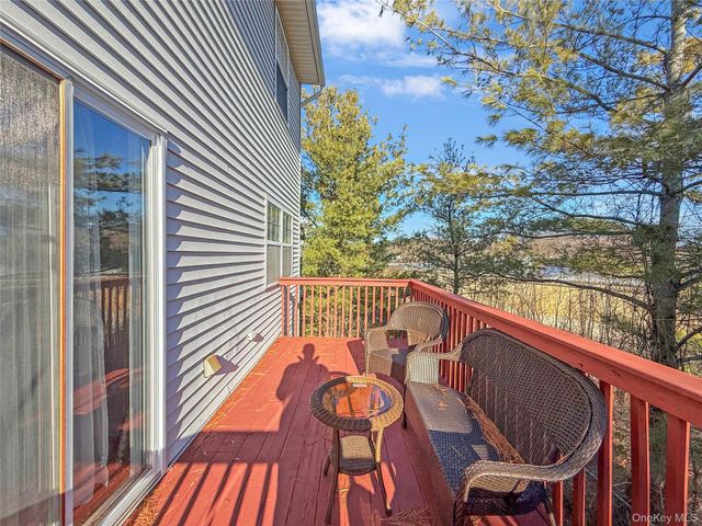 50 Lois Lane, Monroe, NY 10950