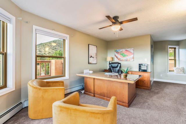 18 Tierra Monte Drive NE, Albuquerque, NM 87122