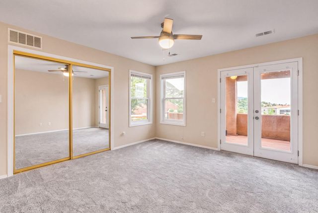 18 Tierra Monte Drive NE, Albuquerque, NM 87122