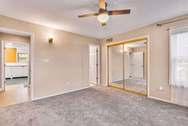 18 Tierra Monte Drive NE, Albuquerque, NM 87122