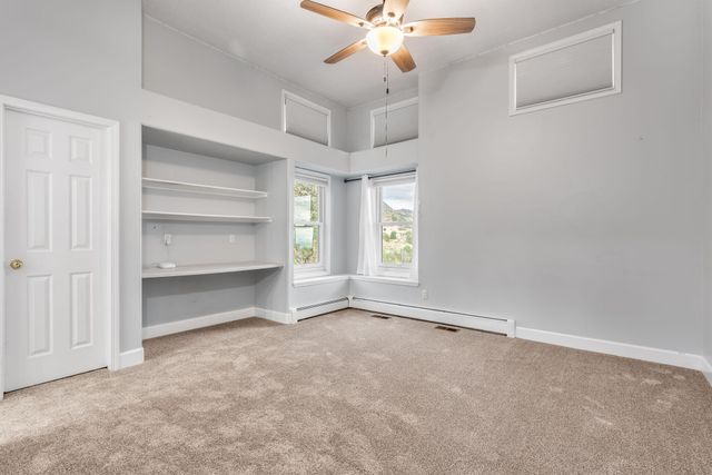 18 Tierra Monte Drive NE, Albuquerque, NM 87122
