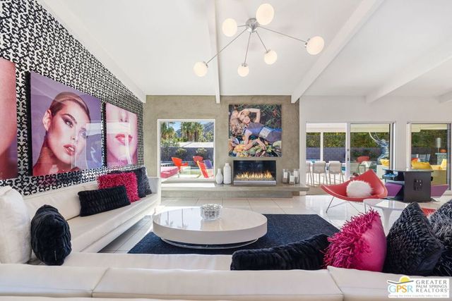 611 W Leisure Way, Palm Springs, CA 92262