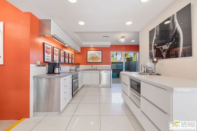 611 W Leisure Way, Palm Springs, CA 92262