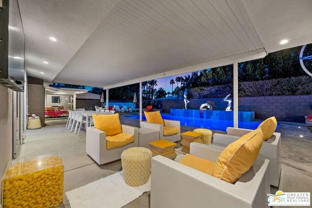 611 W Leisure Way, Palm Springs, CA 92262