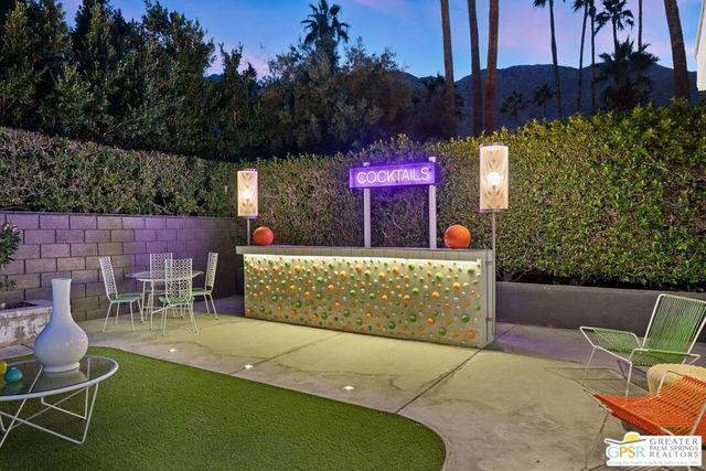 611 W Leisure Way, Palm Springs, CA 92262