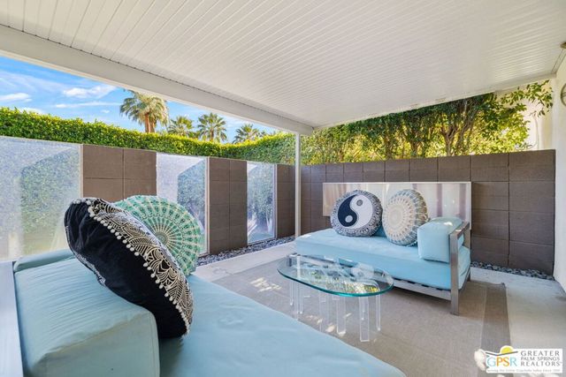 611 W Leisure Way, Palm Springs, CA 92262