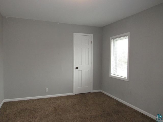 1806 Hughitt Ave, Superior, WI 54880