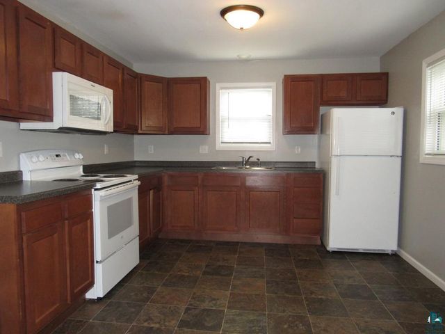 1806 Hughitt Ave, Superior, WI 54880