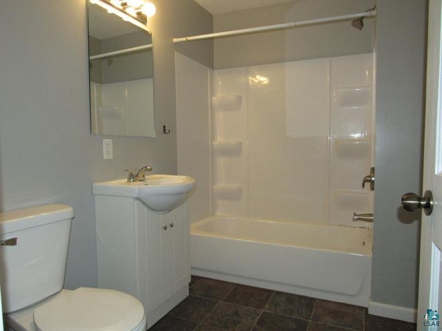 1806 Hughitt Ave, Superior, WI 54880