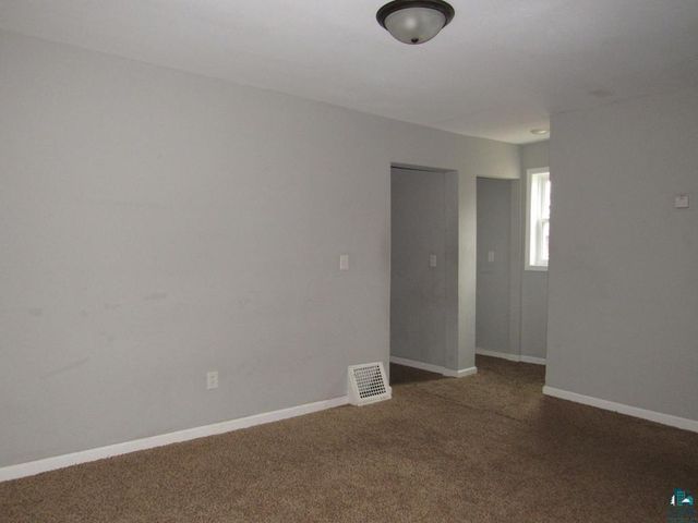 1806 Hughitt Ave, Superior, WI 54880