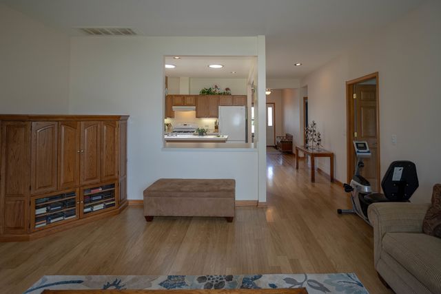 212 Rodeo Drive 2179, Grayslake, IL 60030