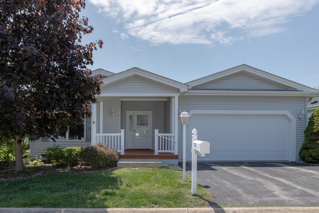 212 Rodeo Drive 2179, Grayslake, IL 60030