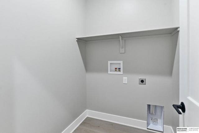 11755 S 125th Street, Papillion, NE 68046