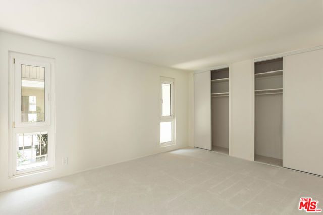 11789 Montana Avenue 9, Los Angeles, CA 90049