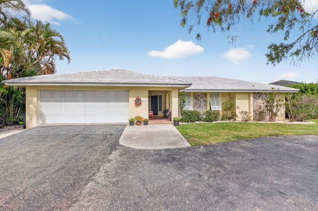 30 Spanish River Drive, Ocean Ridge, FL 33435