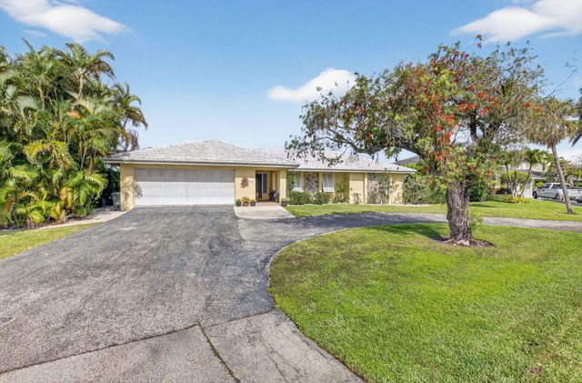 30 Spanish River Drive, Ocean Ridge, FL 33435