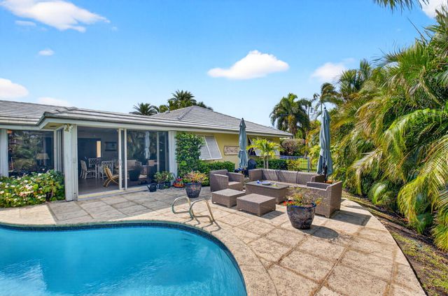 30 Spanish River Drive, Ocean Ridge, FL 33435