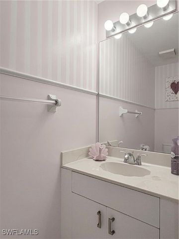 1096 Woodshire LN C205, Naples, FL 34105