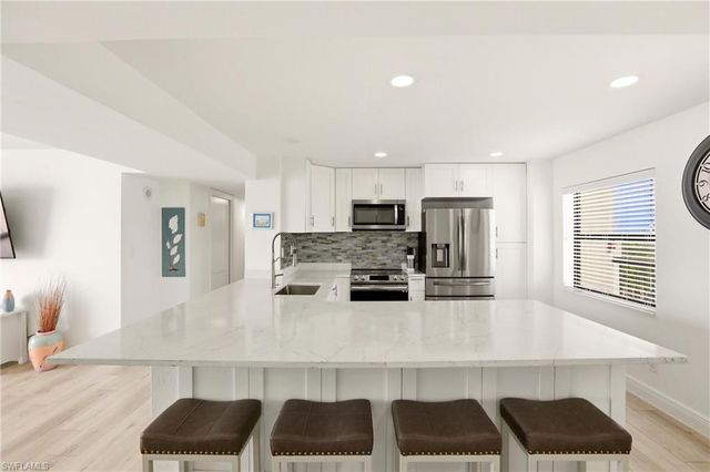 26300 Hickory BLVD 806, Bonita Springs, FL 34134