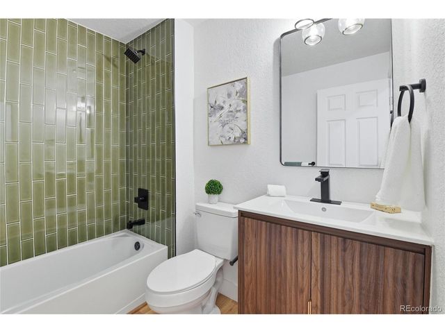 4482 Fairplay Way, Denver, CO 80239