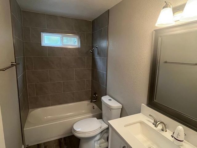 4401 Townehome Dr, Stockton, CA 95207