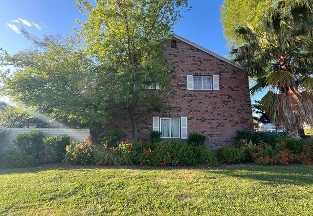 4401 Townehome Dr, Stockton, CA 95207