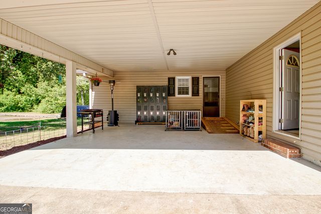 404 Tranquil Cemetary Road, Senoia, GA 30276