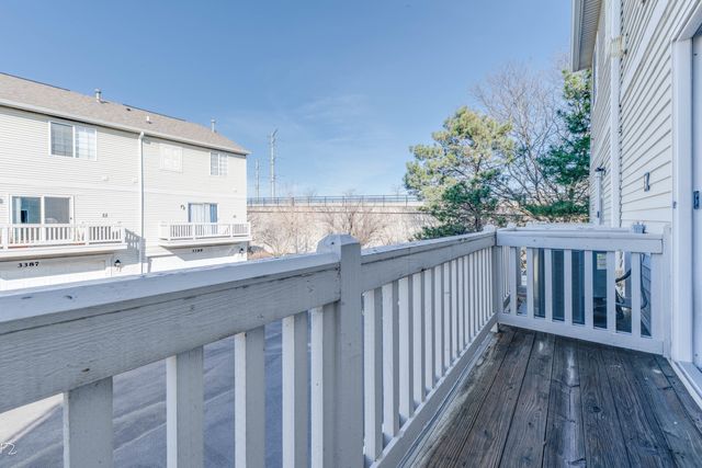 3377 RAVINIA Circle, Aurora, IL 60504