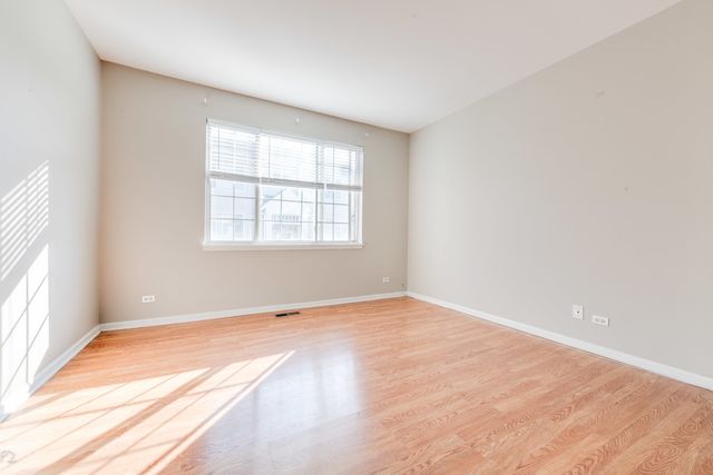 3377 RAVINIA Circle, Aurora, IL 60504