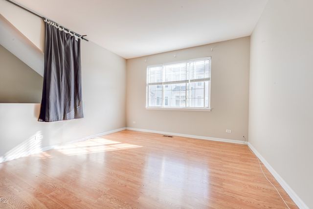 3377 RAVINIA Circle, Aurora, IL 60504