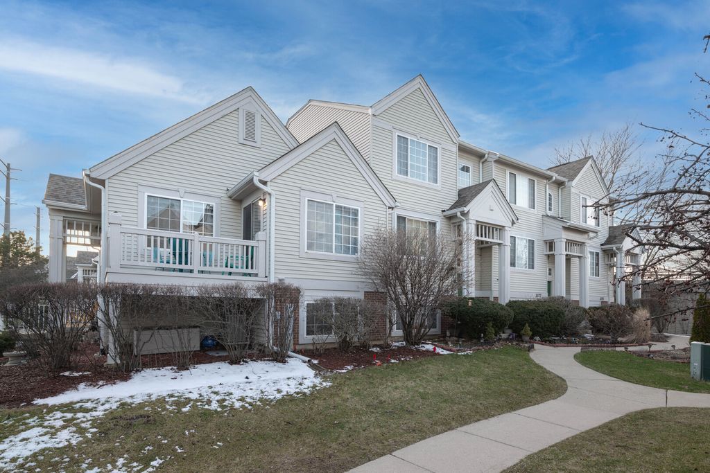 3377 RAVINIA Circle, Aurora, IL 60504