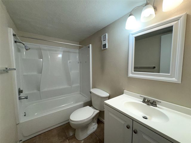 4001 Nasa Parkway 140, El Lago, TX 77586