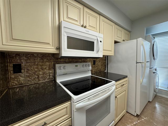 4001 Nasa Parkway 140, El Lago, TX 77586